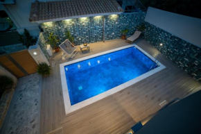 Thomas Villa Hersonissos - Private Pool - Sleeps 6
